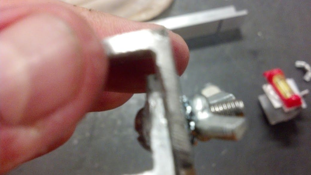 Make a Simple Spirit Level Jig for Knife Grinding (ala Bubble Jig). I Made It at Techshop