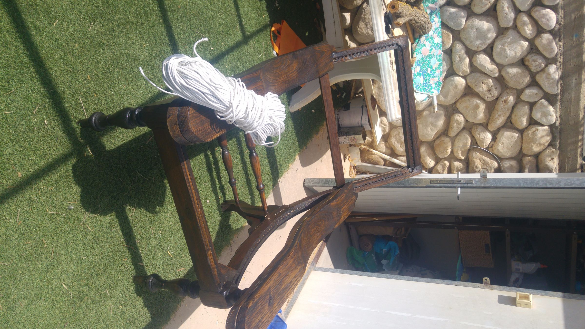 Renewing the Old Chair : 4 Steps (with Pictures) - Instructables