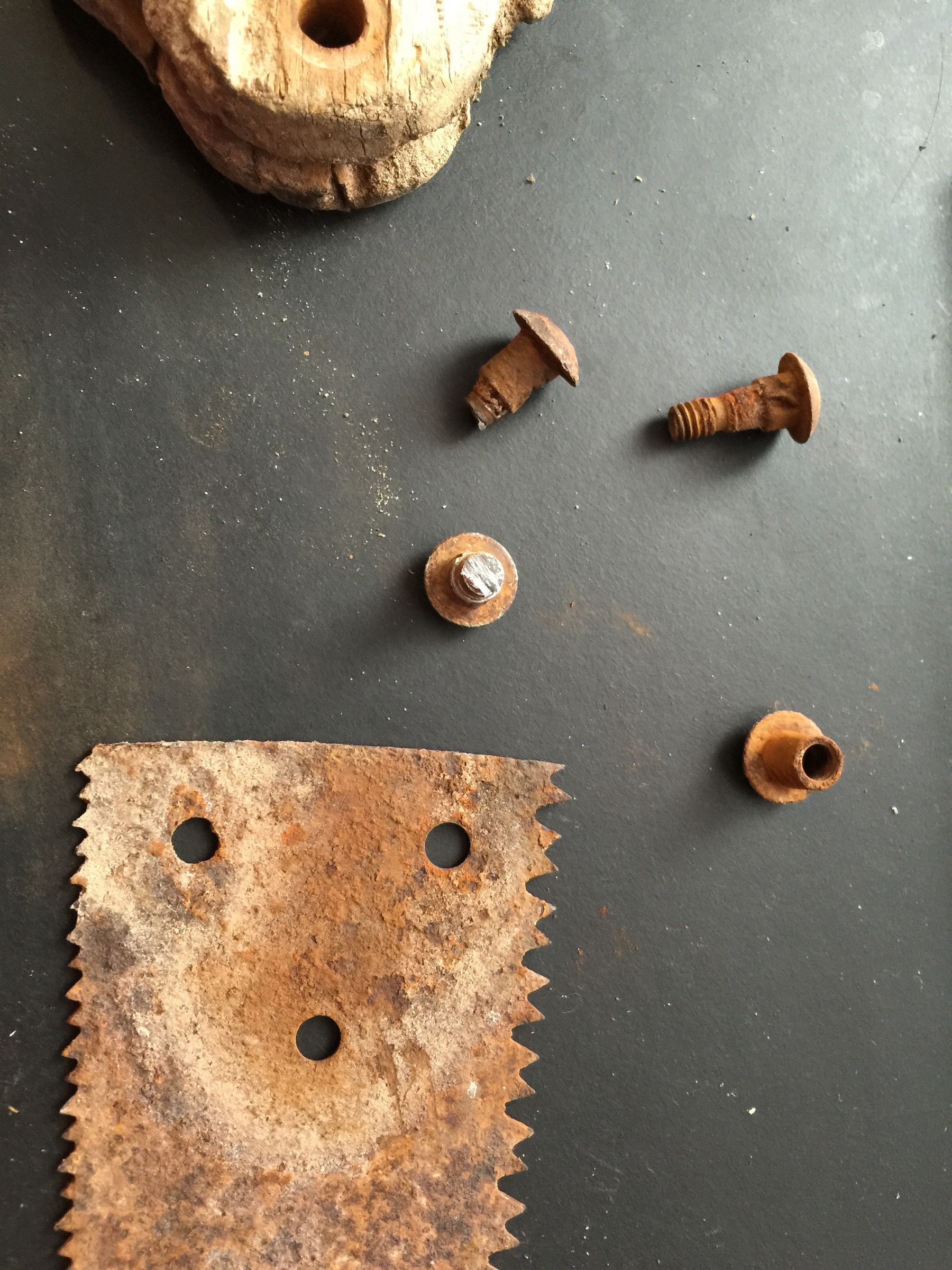Restoring Antique Hand Saw Using Home Remedy for Rust Removal 7 Steps
