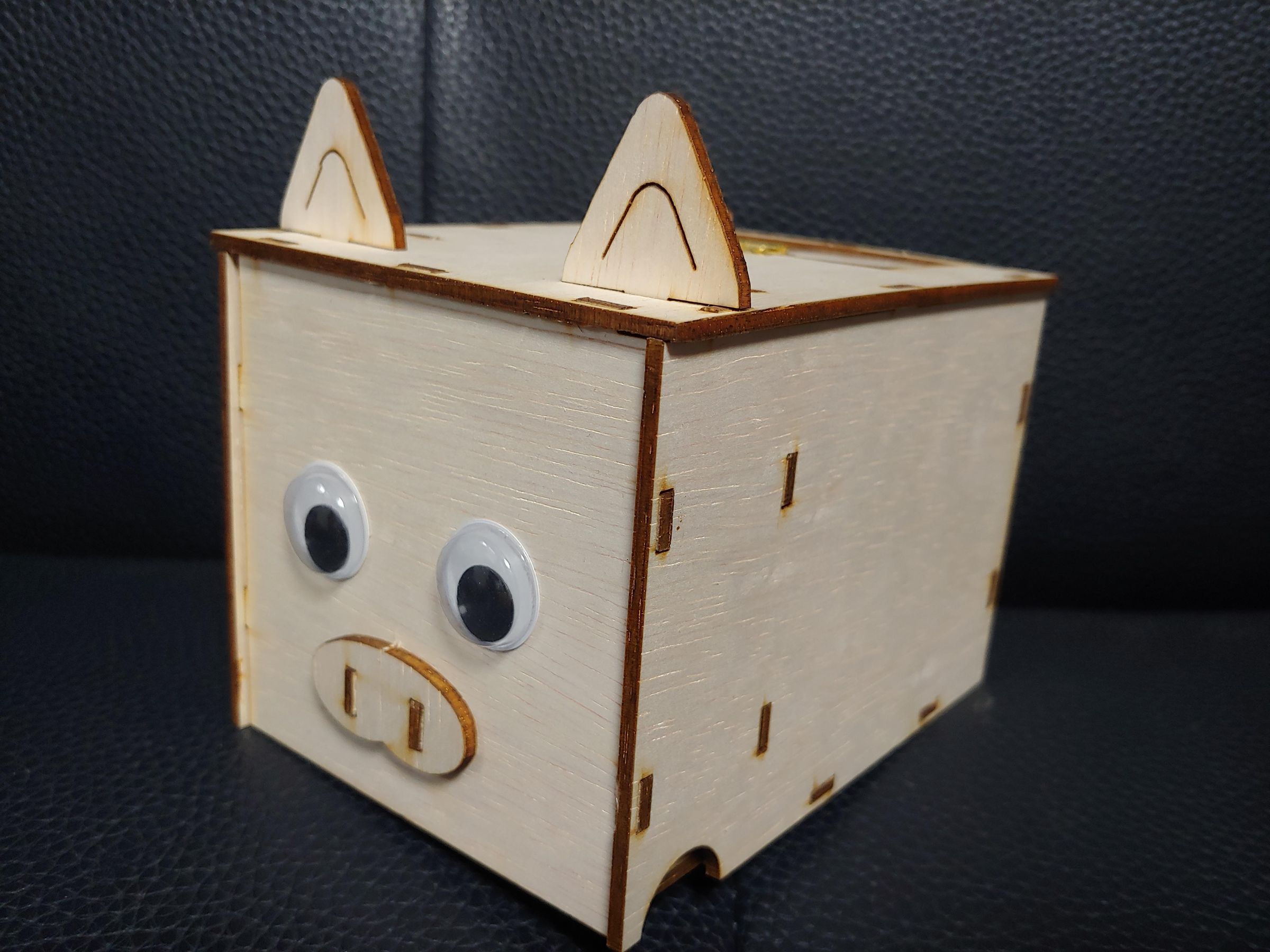 Magic Piggy Bank Where Coins Disappear.