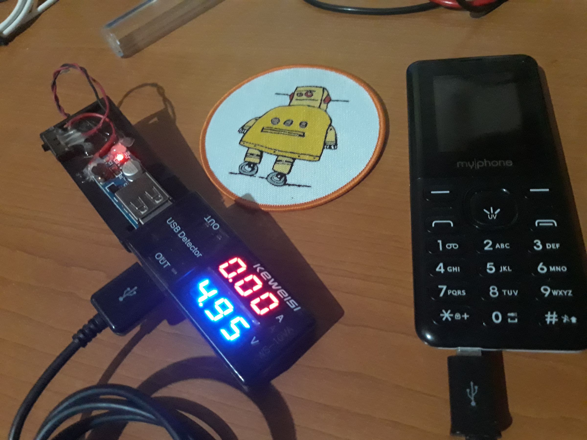 Make a Portable Charger With Old Batteries! 6 Steps (with Pictures