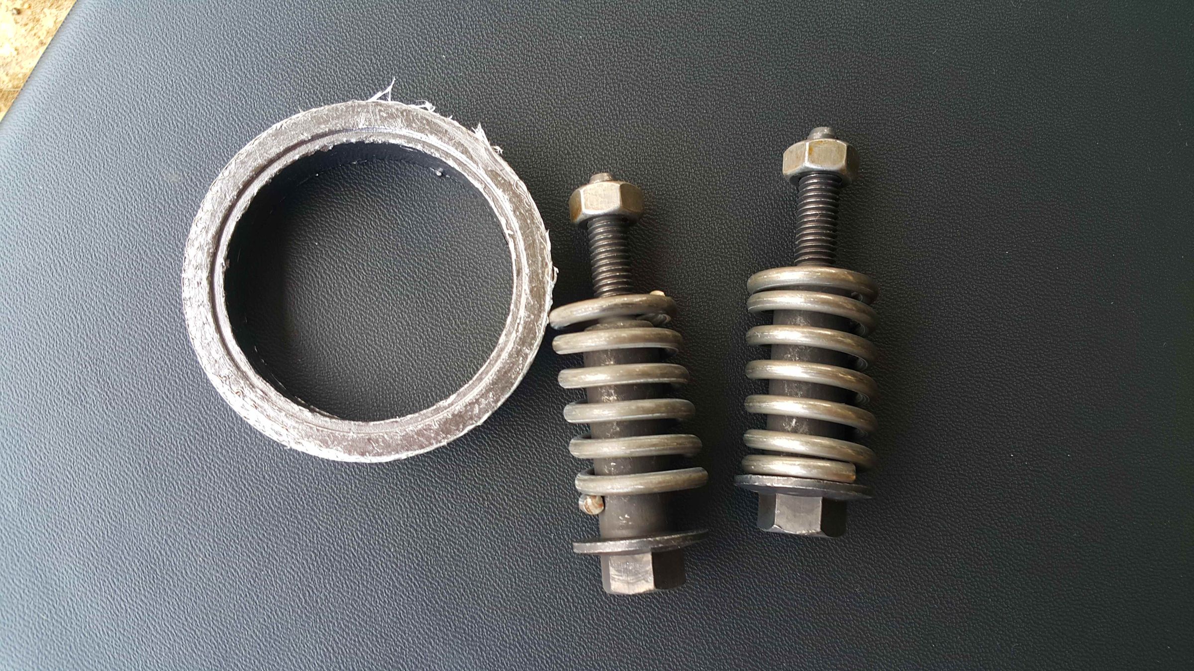 Exhaust Manifold Replacement (Honda Civic 1999 D15B Engine and EK3 Chassis)! 6 Steps (with