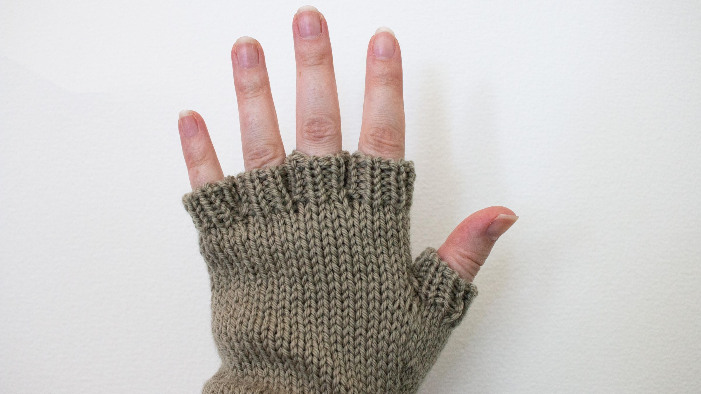 Ribbed Sewn Bind Off (in the Round) Knitting Tutorial 13 Steps (with Pictures) Instructables