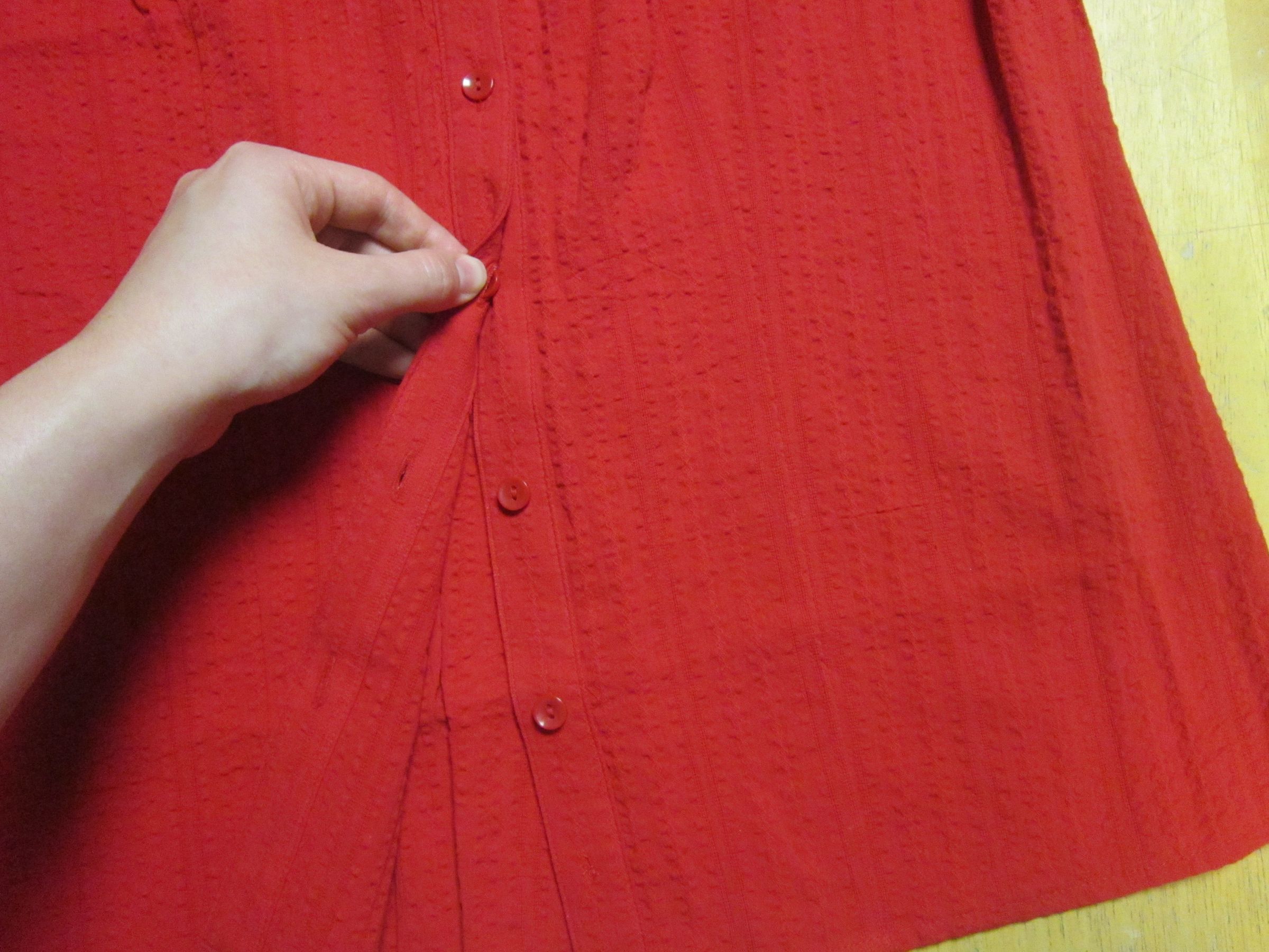 How to Shorten a ButtonDown Shirt 6 Steps (with Pictures