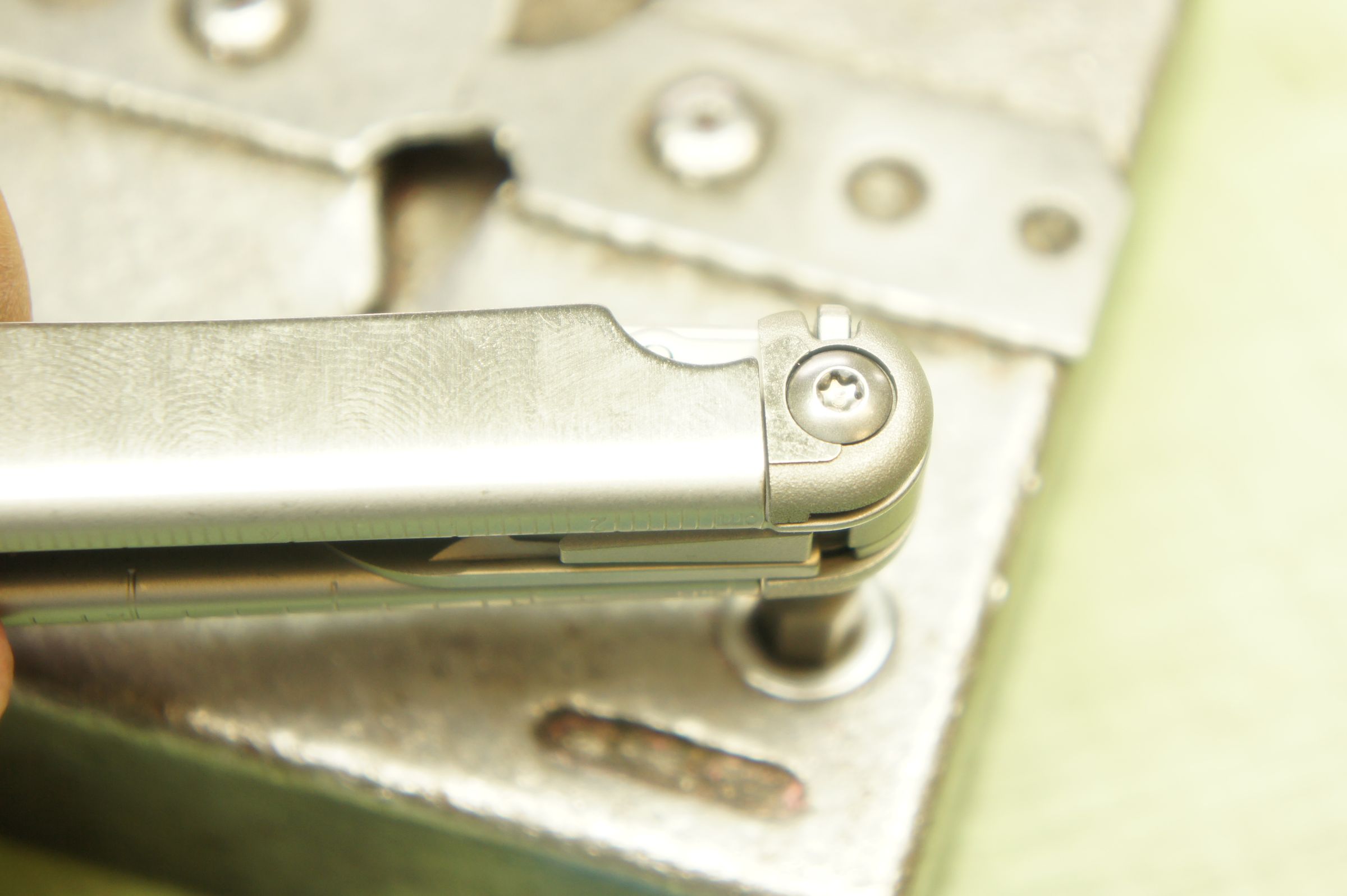 How to Take Apart and Reassemble a Leatherman Wave 14 Steps (with