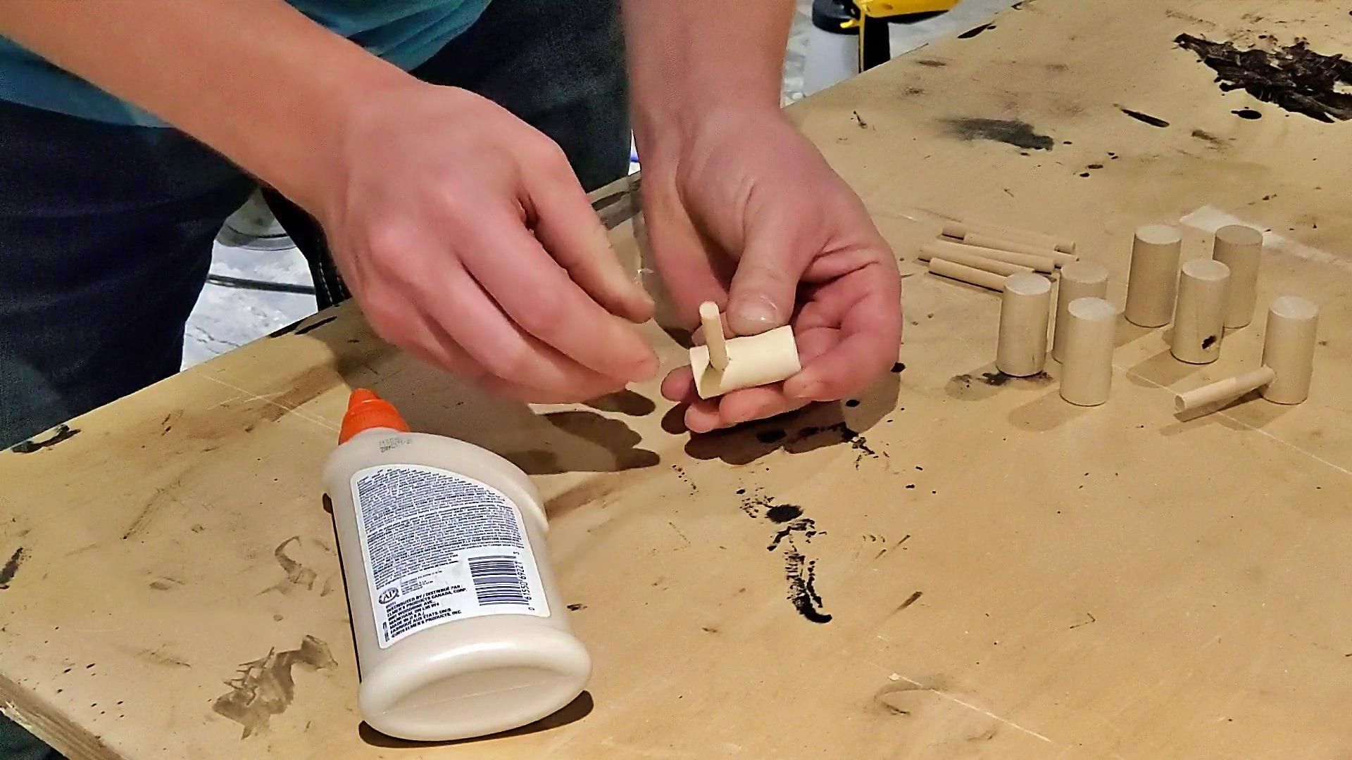 Rustic Wood Snowmen From a 4x4 Post : 7 Steps - Instructables