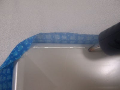 Apply Glue to the Bottom Sides