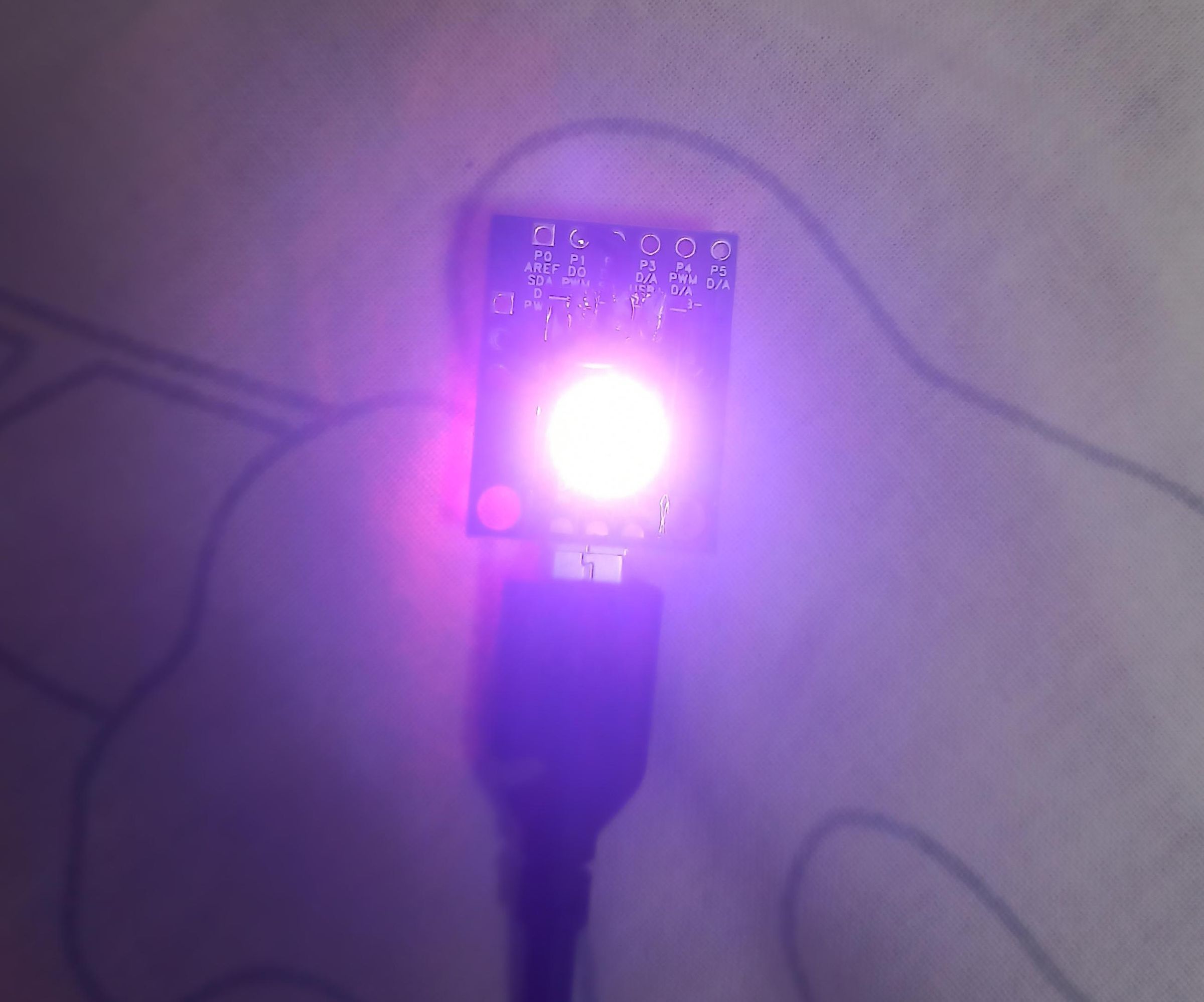 ATtiny85 Tiny Light With Single WS2812B RGB LED