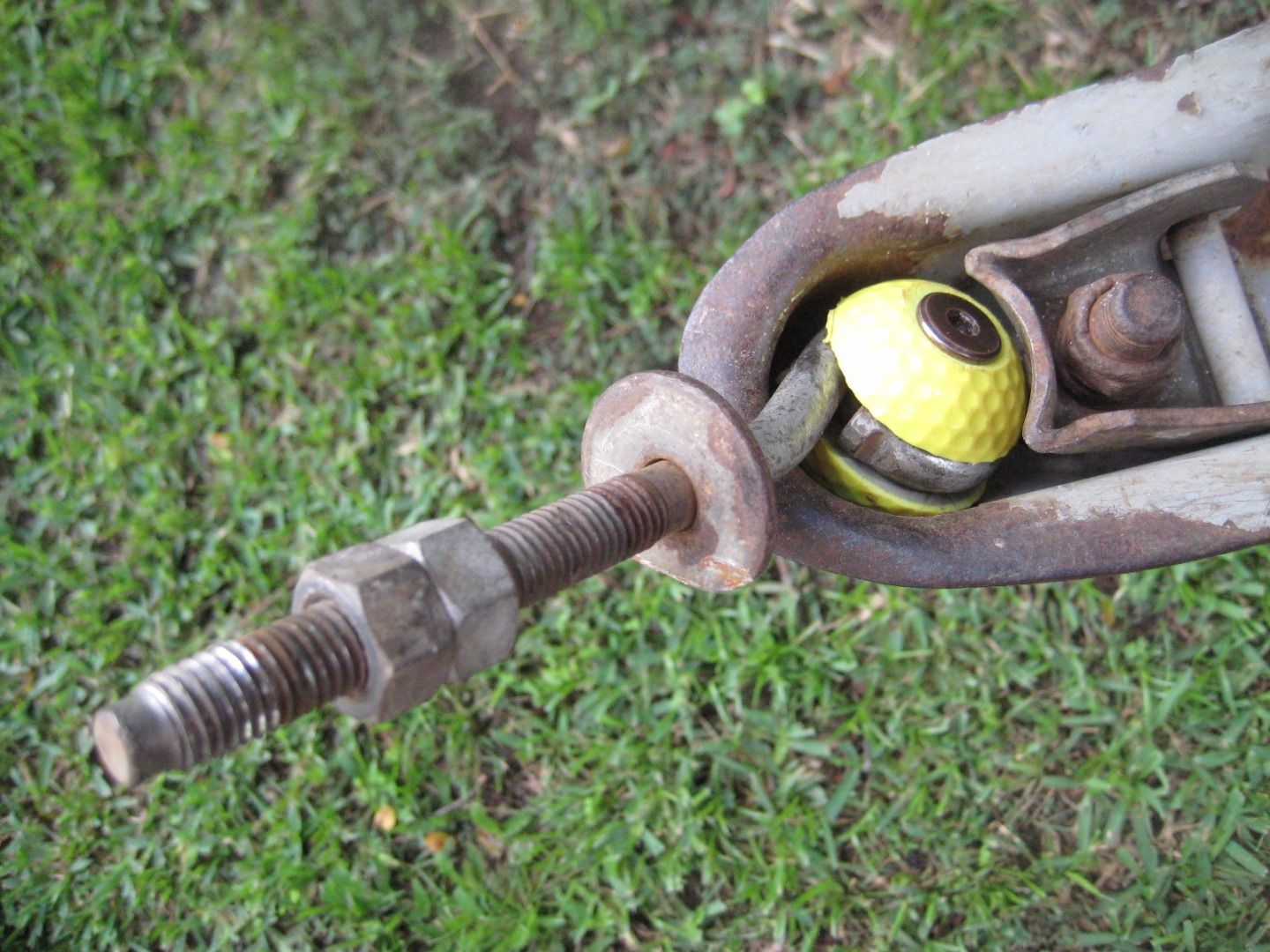 Golf Ball Trailer Hitch for Riding Lawnmowers/Lawn Tractors/ Garden