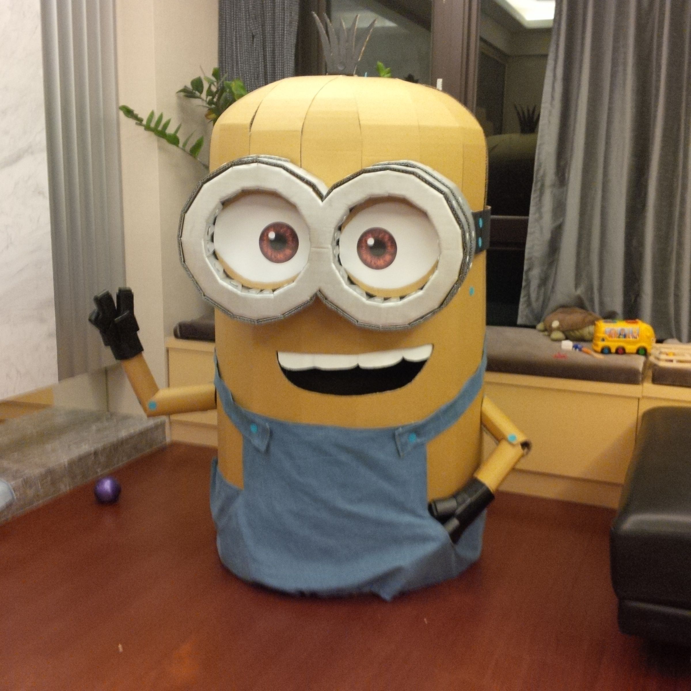 Cardboard Minion Halloween Costume