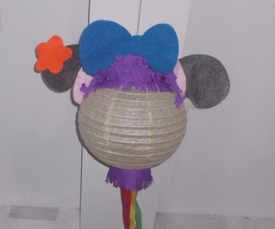 How to Make Miss La Sen Pinata.