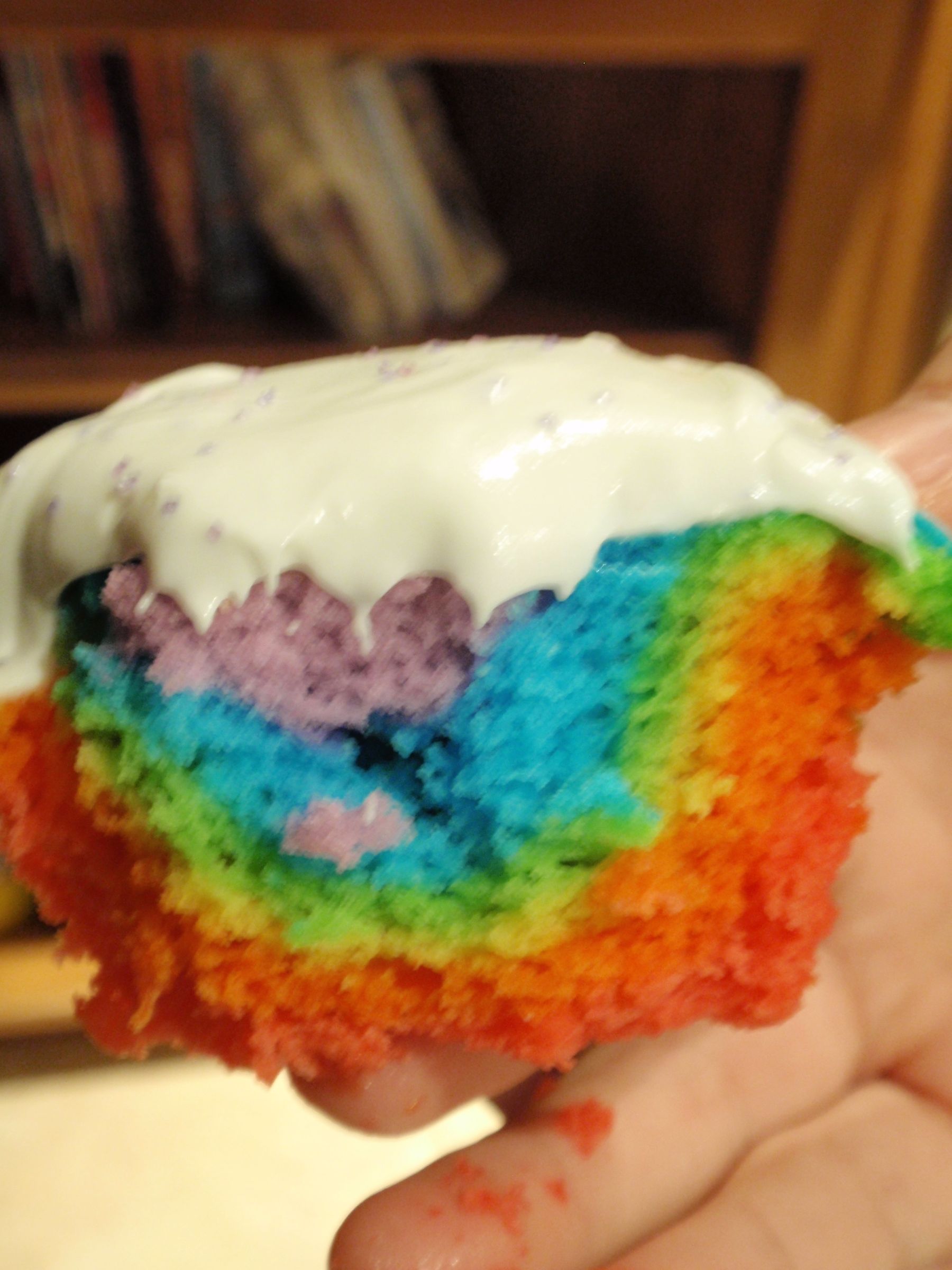 Vegan Rainbow Cupcakes