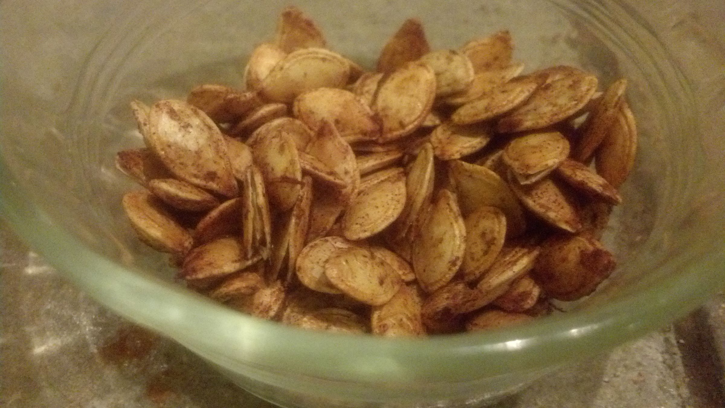 Pumpkin Pie Spiced Roasted Pumpkin Seeds