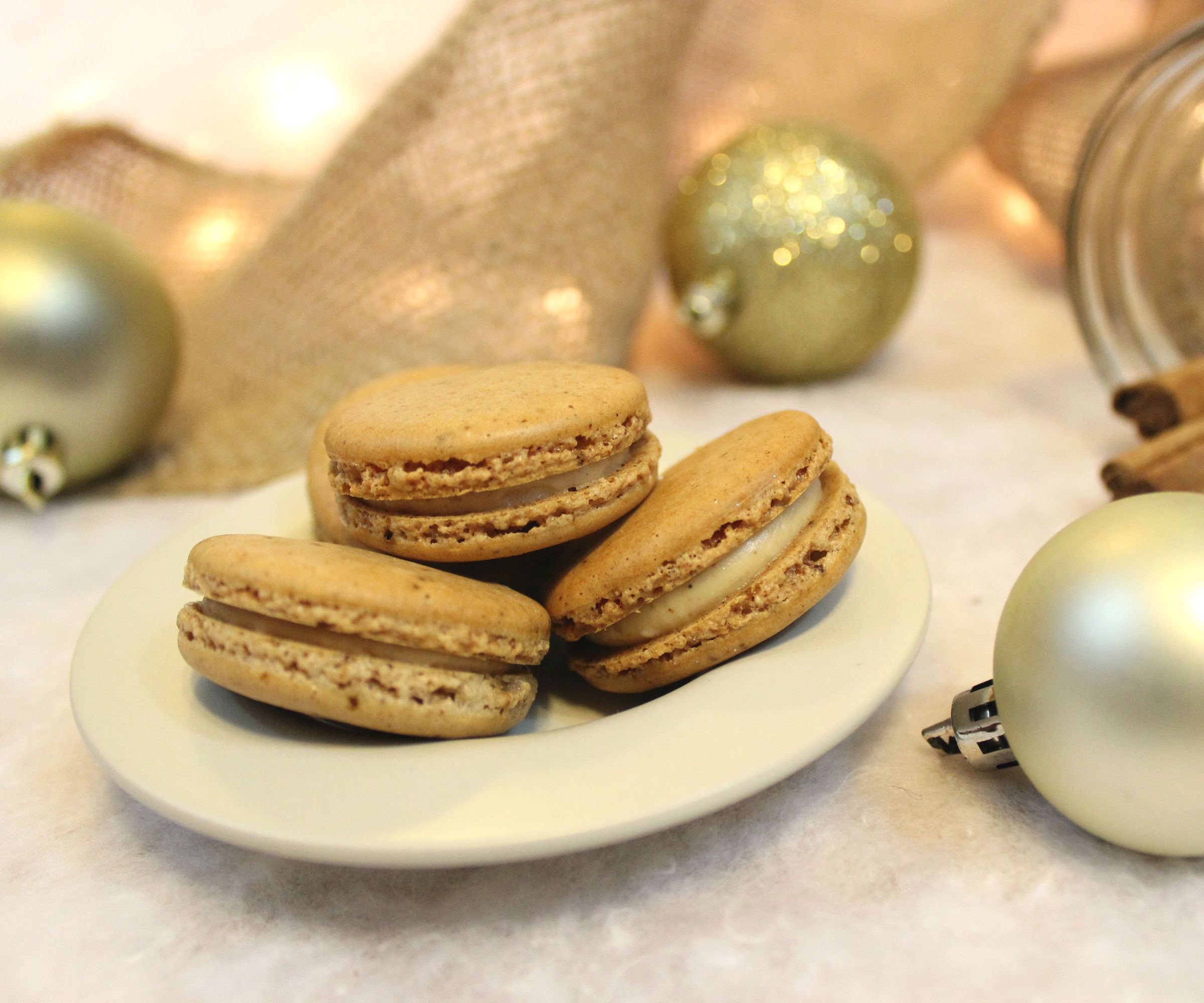 Gingerbread Latte Macarons | Josh Pan