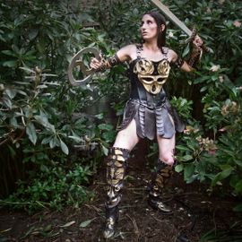 xena warrior princess fancy dress Xena Warrior Princess Costume for Women | TV Show Costumes | Adult | Womens | L | Brown