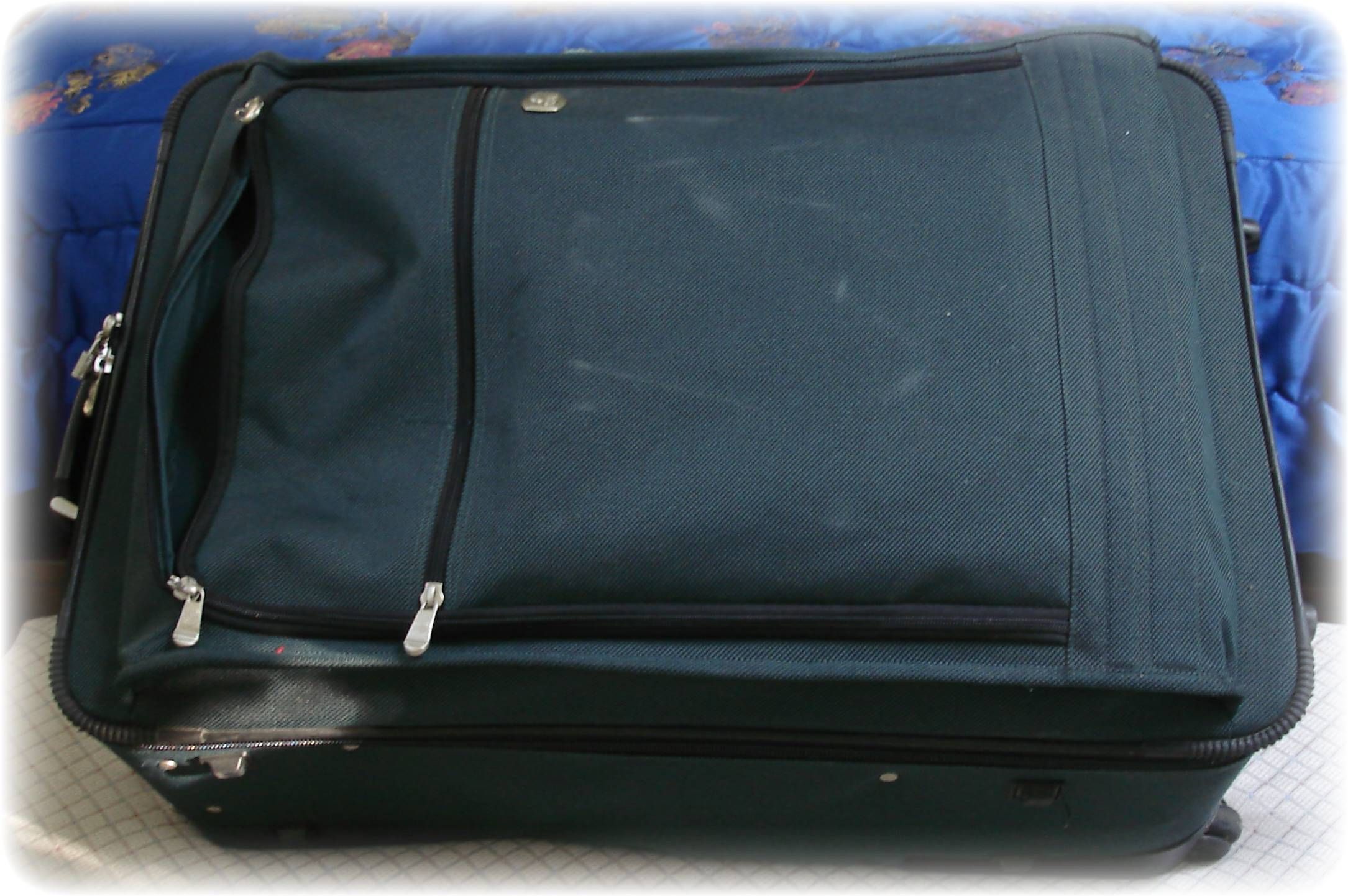 How to Pack a Suitcase 14 Steps (with Pictures) Instructables