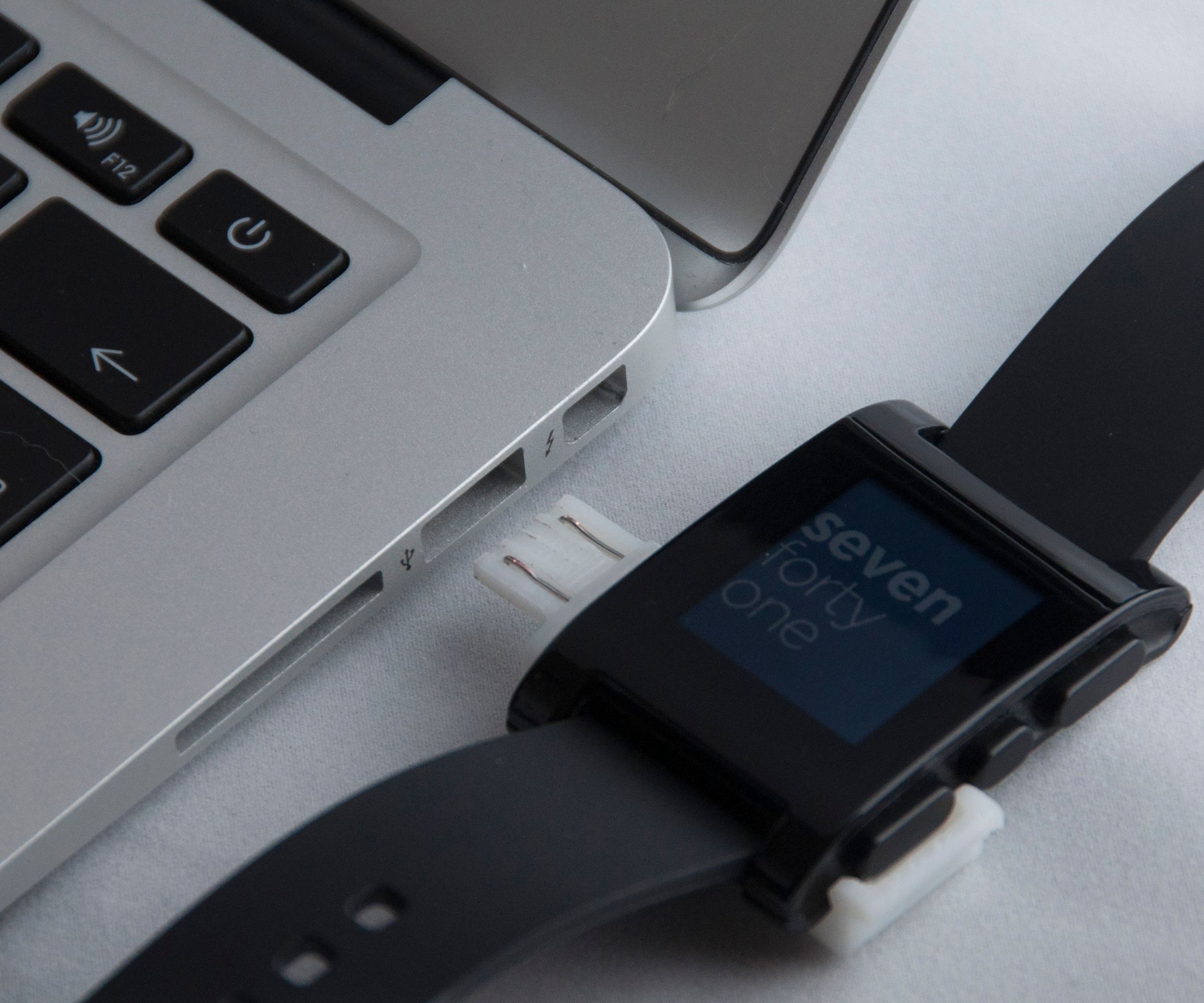 3D Printed Pebble Charger