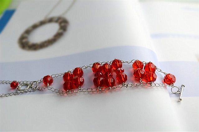 Bracelet Making Instructions-how to Make a Bracelet Out of Beads, Chain and Pins