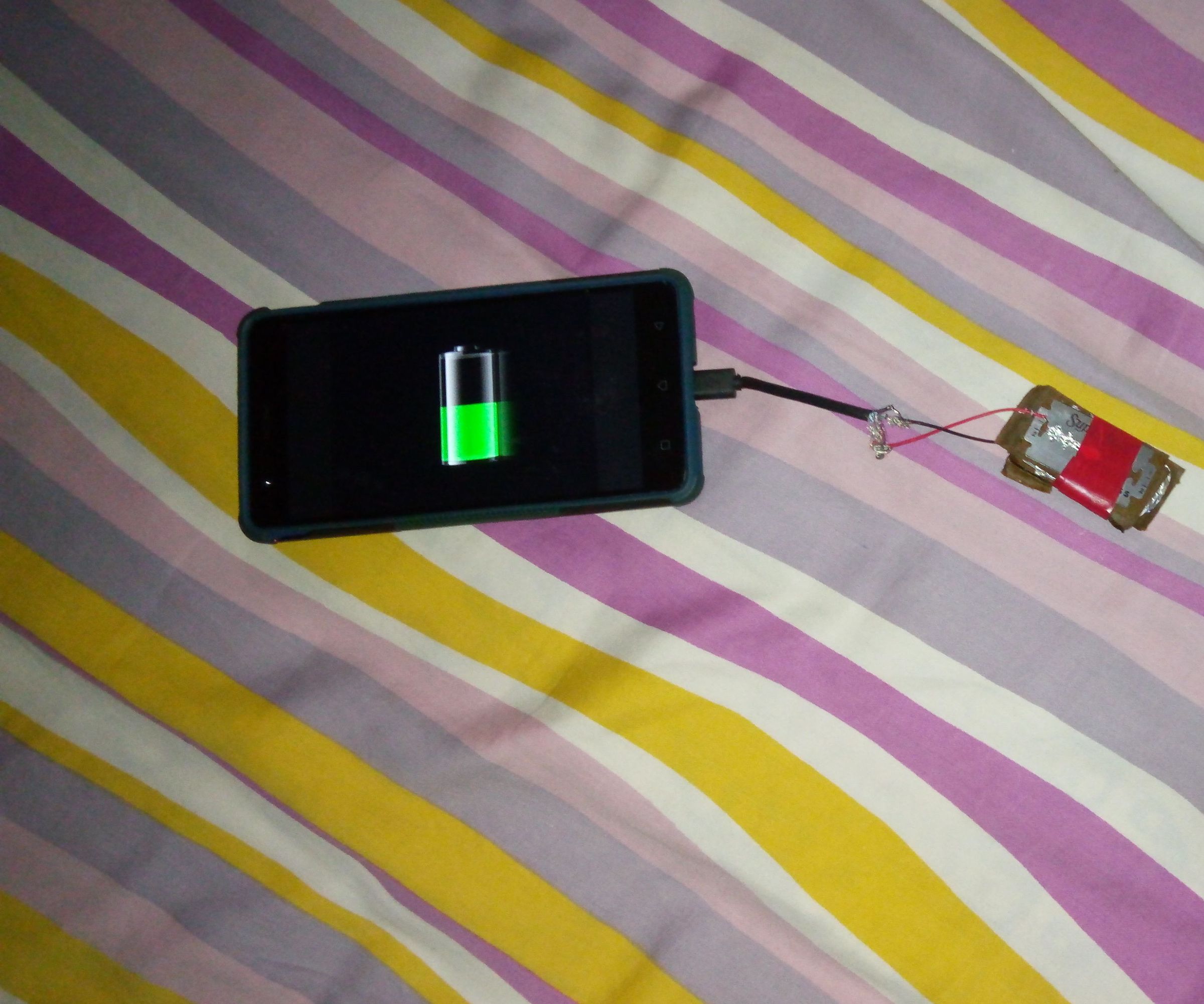 HOMEMADE POWER BANK FOR TRAVELLING