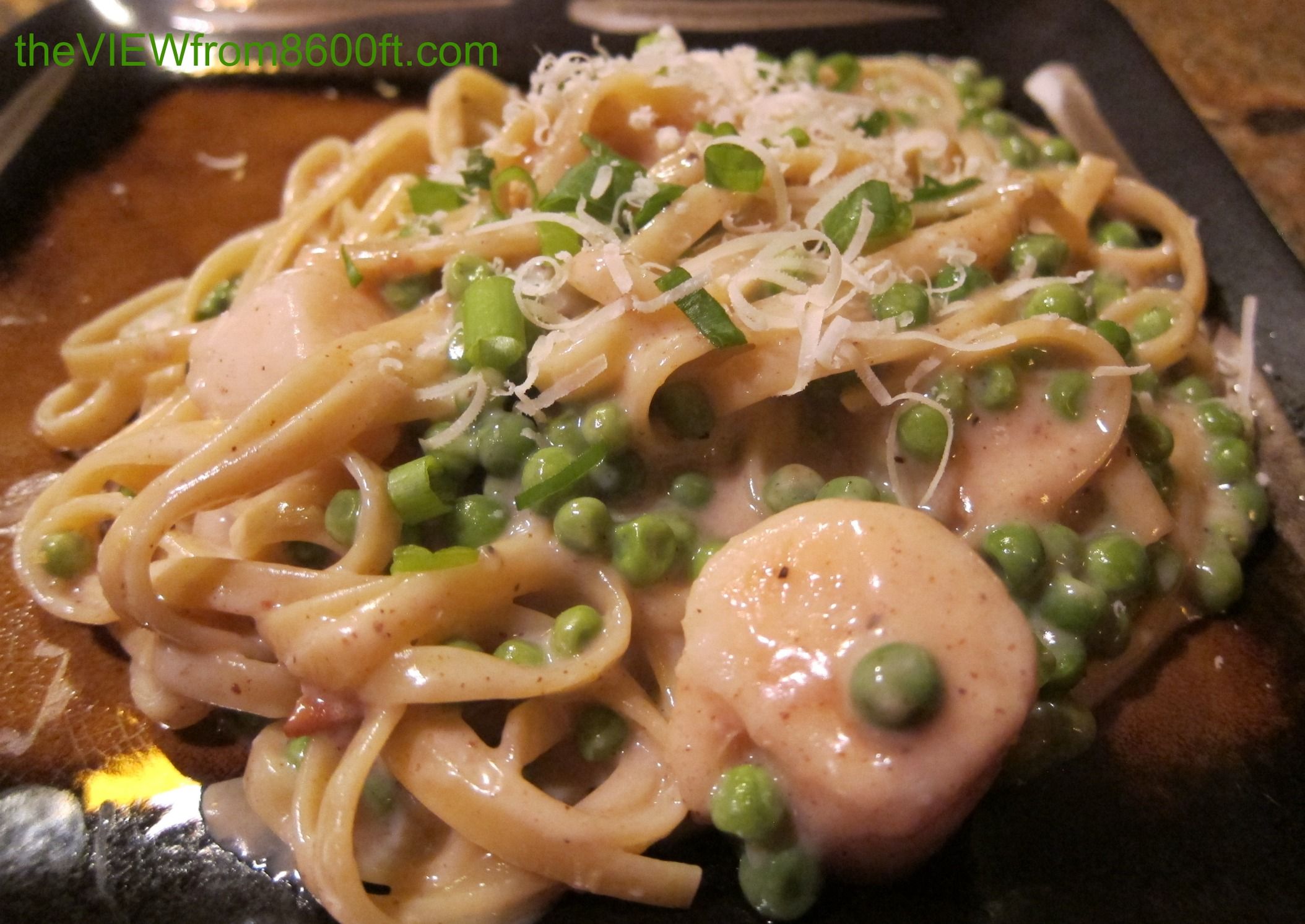 Creamy Scallop and Pea Fettuccine