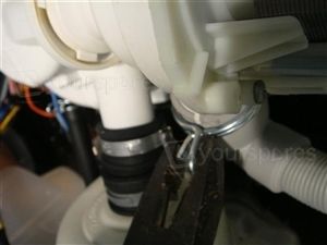 How to Change the Wash Motor Circulation Pump on an Indesit Dishwasher