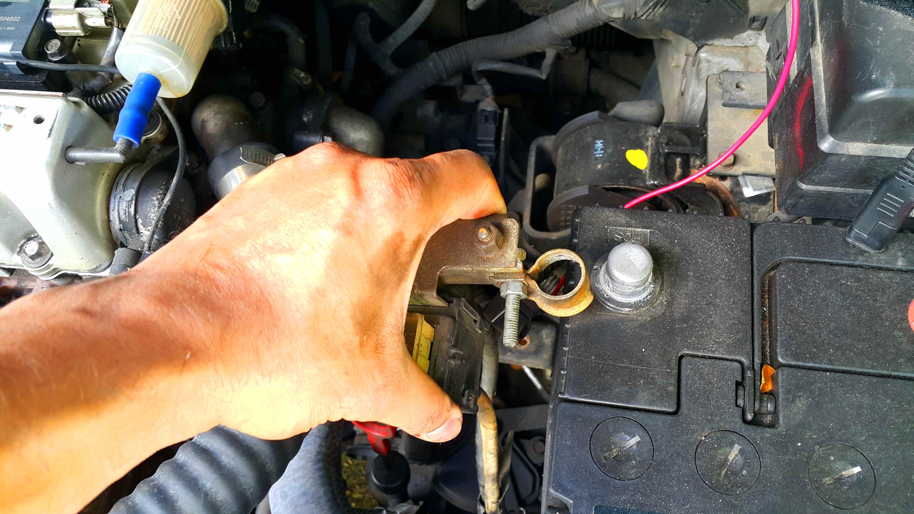 Car battery pole Clearance