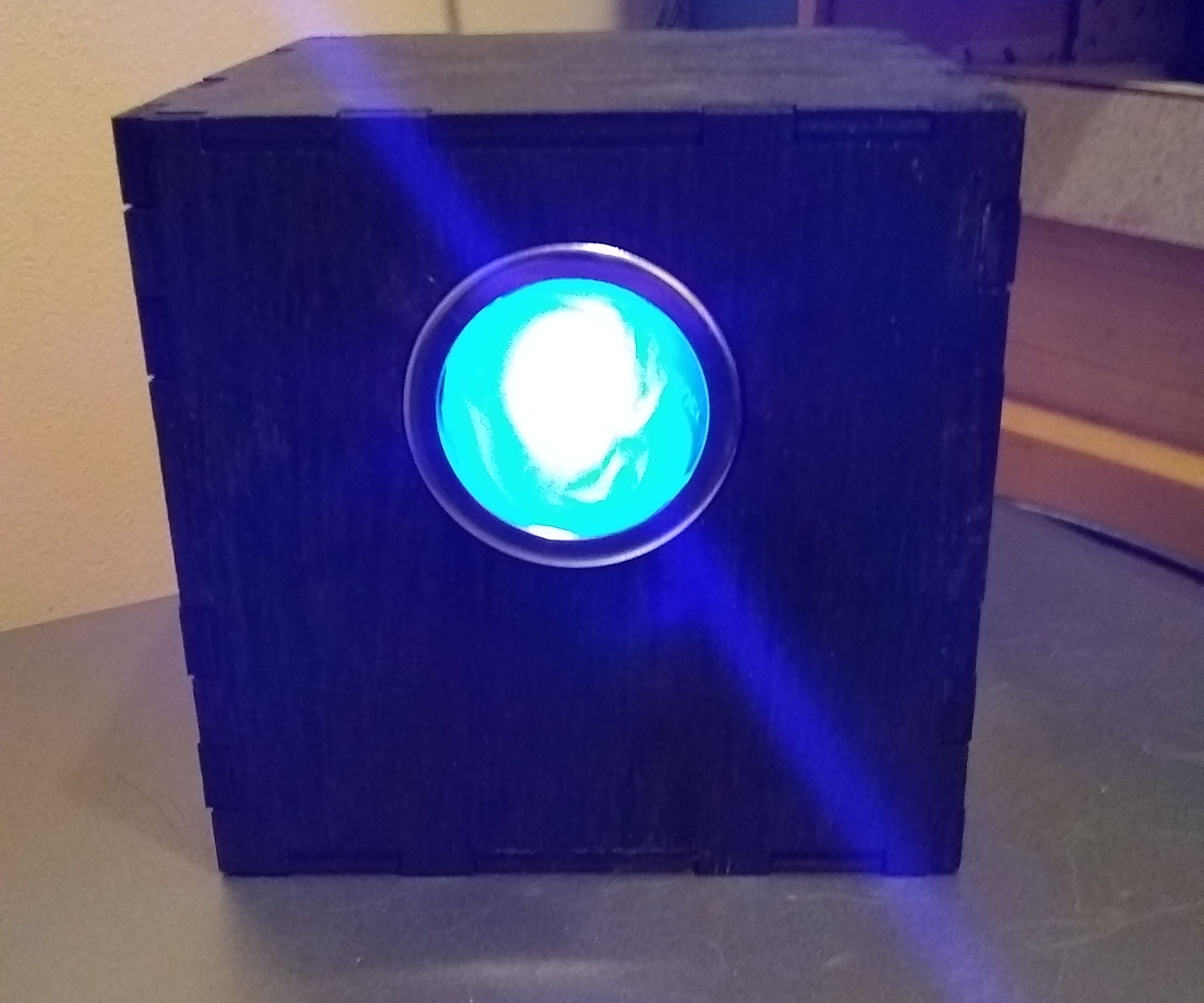 Supervisor Eric Inspired LED Cube (People of Earth)