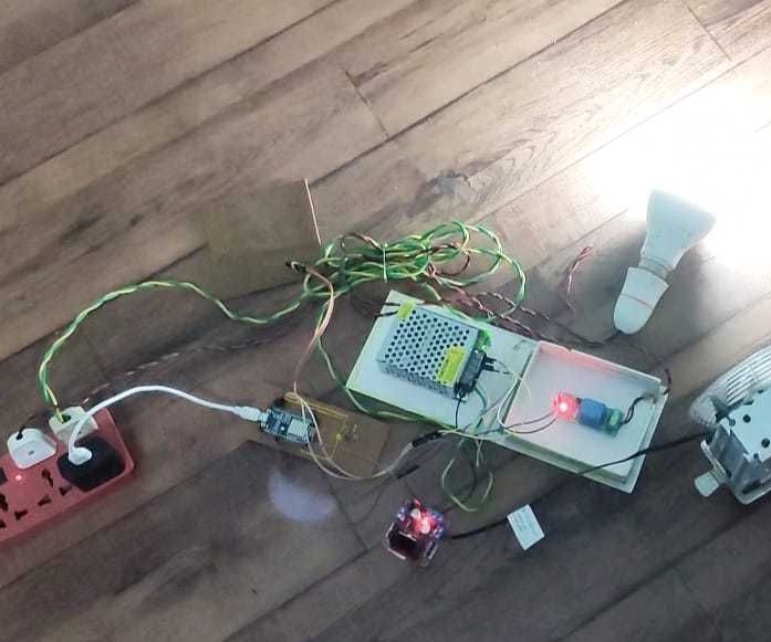 Just Another Autonomous System Based on Artificial Intelligence, Human Face Detection and IoT 