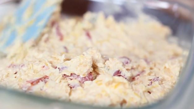 Baked Pimiento Cheese Dip for Game Day