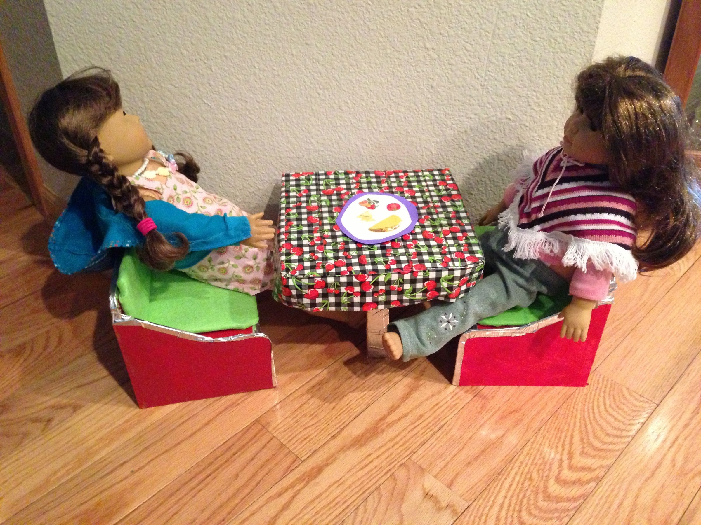 Doll (18-inch) Cherry Garden Restaurant Booth