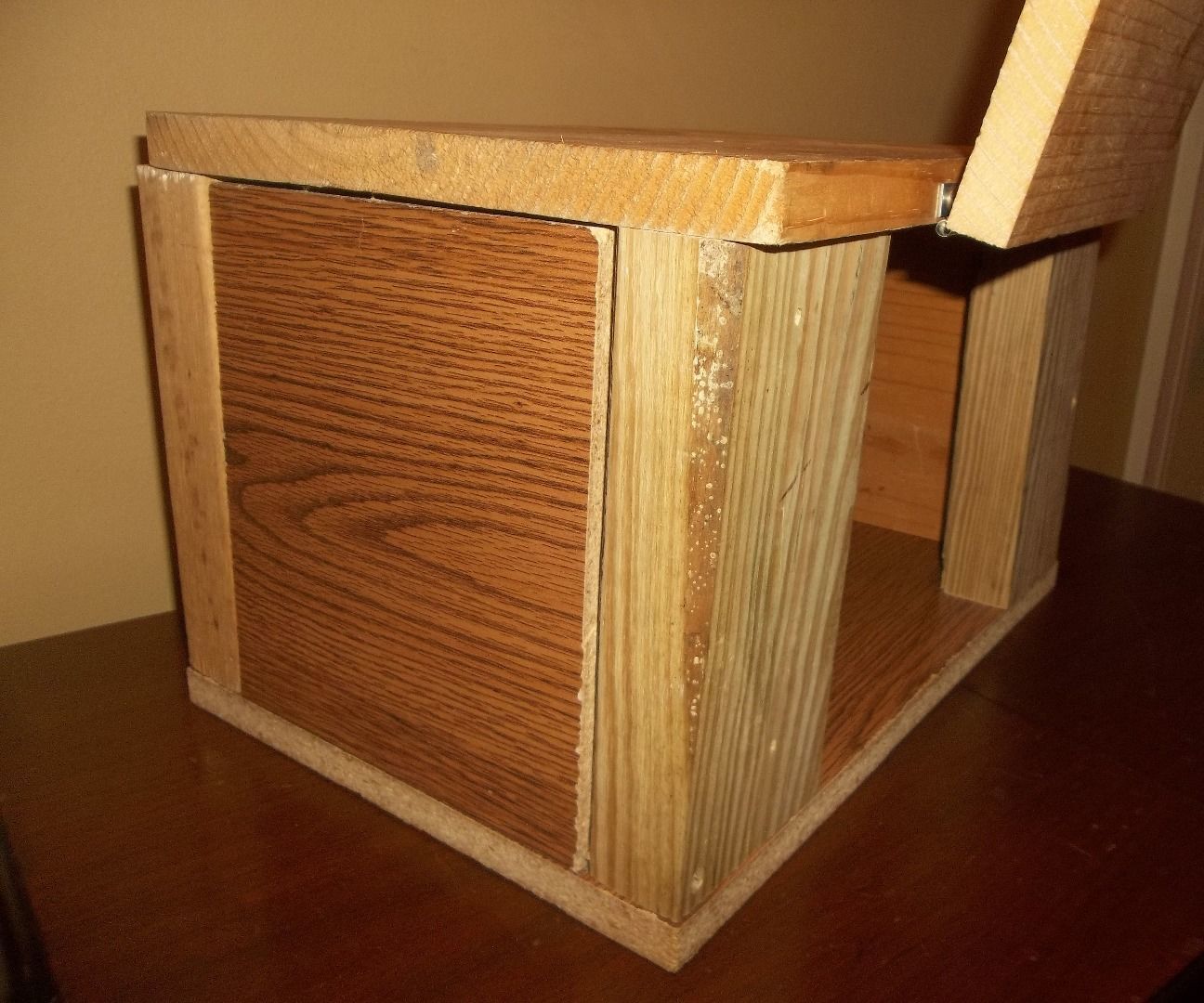 Easy, Sturdy, Wooden box