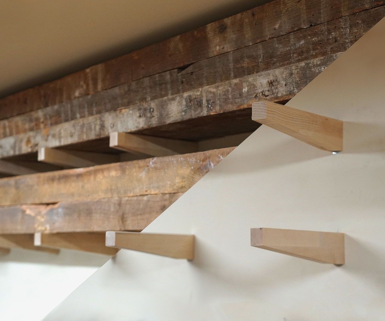 Building a "Floating" Lumber Rack