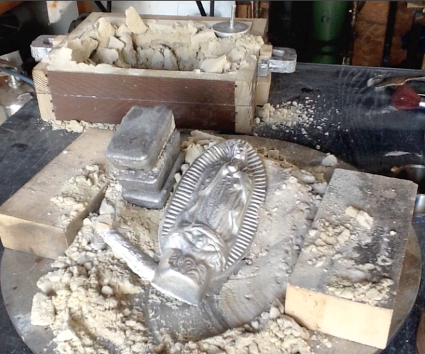 How to Do Aluminum Casting Using Green Sand-Virgin of Guadalupe