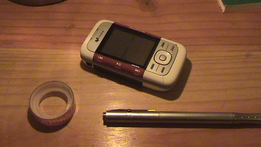 Take Super-Macro Photos With Cellphone Camera
