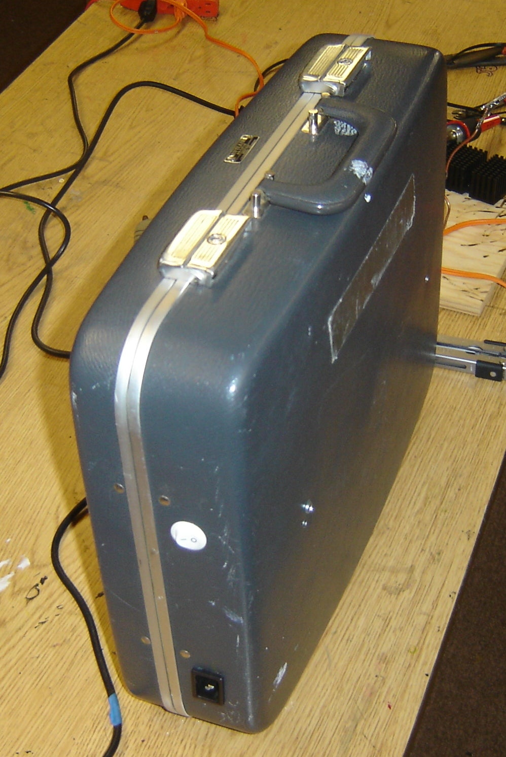 Clean Up and Sticky Feet