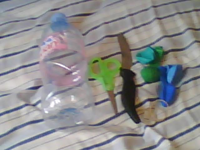 Easy to Make Bottle Head Launcher!