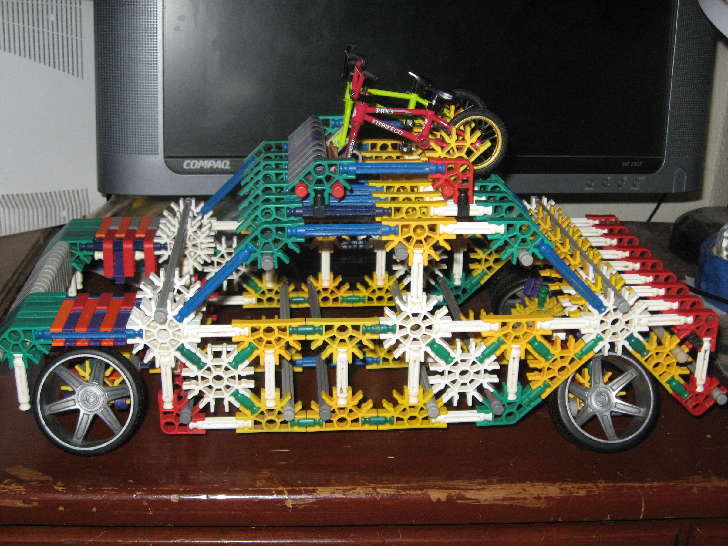 Knex Hella Flush Car