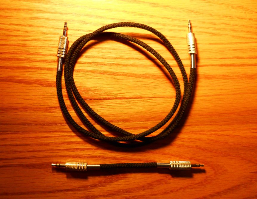 Retro Stereo Patch Cables From a USB Cable