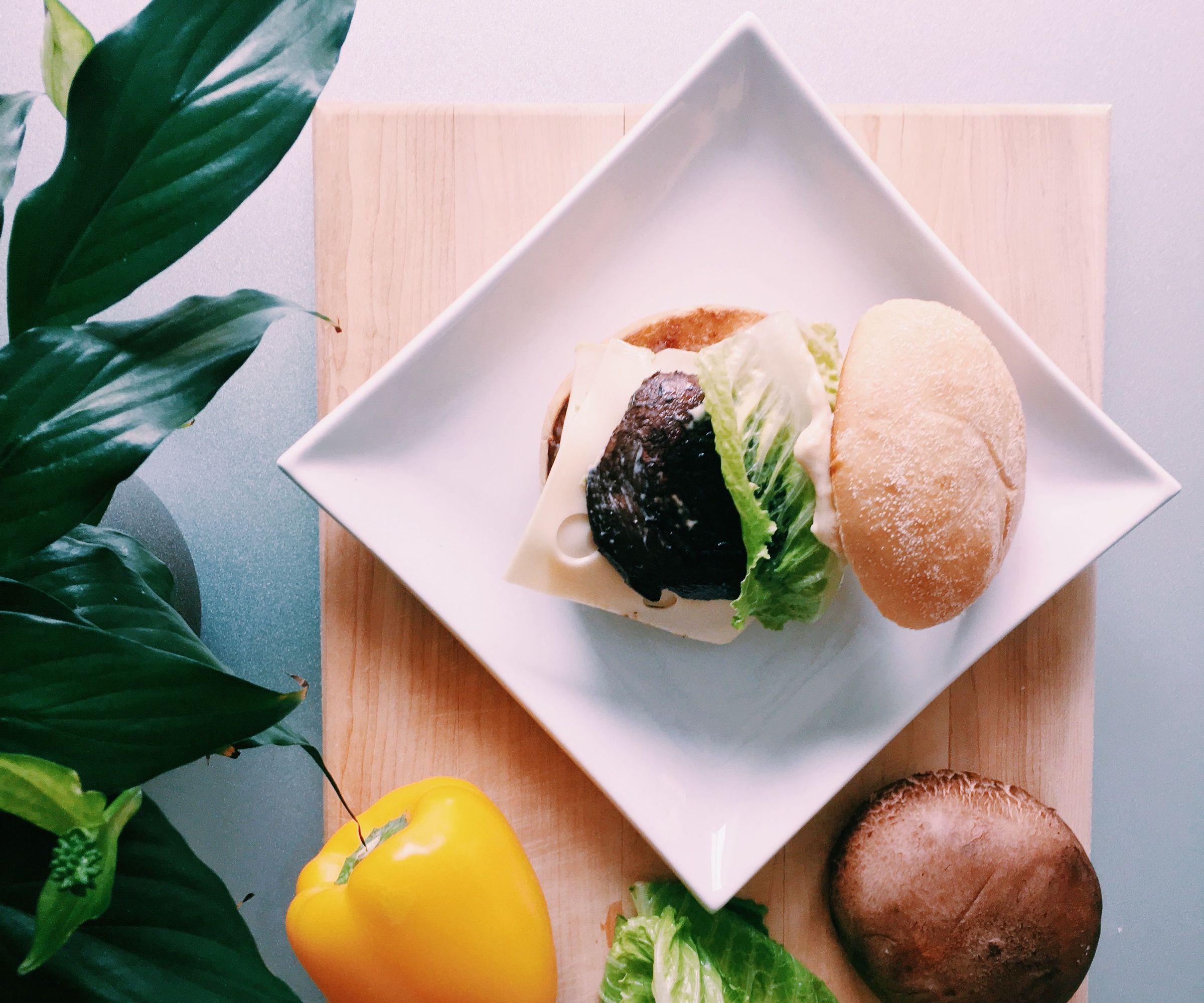 RECIPE | PORTOBELLO MUSHROOM BURGER
