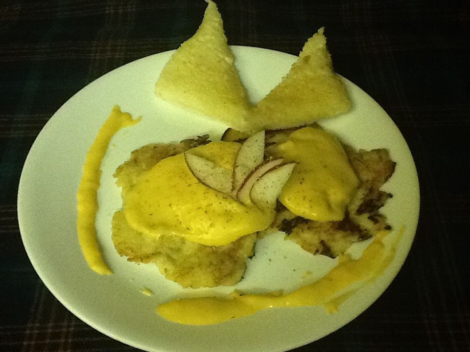 Apple Cakes With Welsh Rabbit