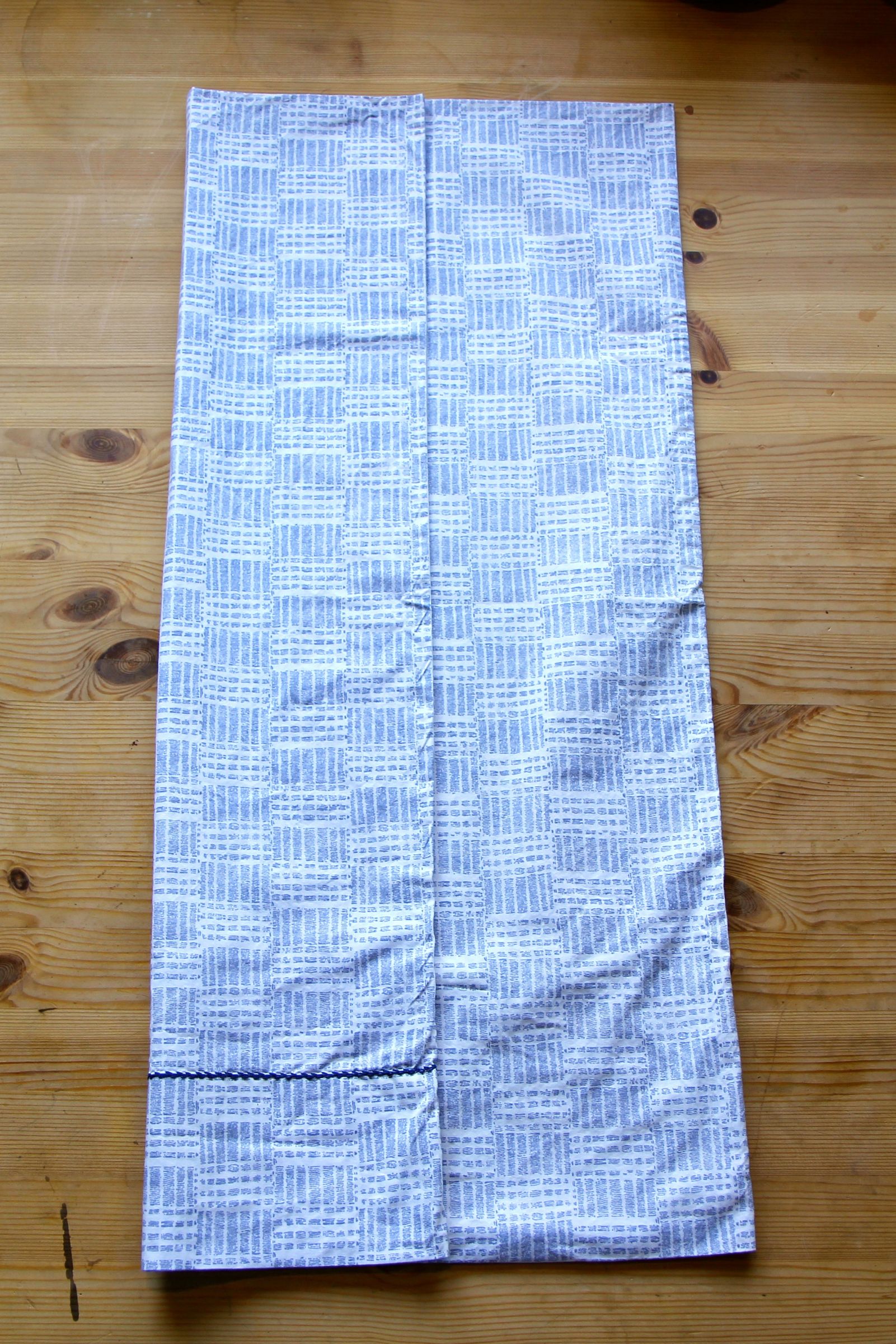 Fold a Pillowcase Like a PRO 9 Steps (with Pictures) Instructables