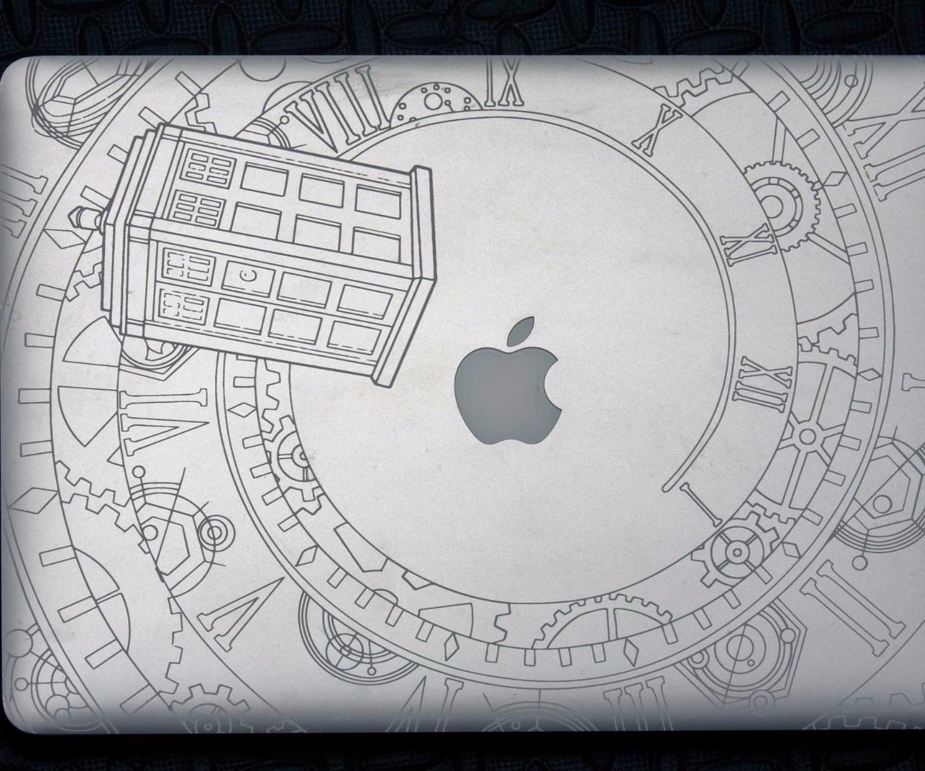 Template (and Instructions) for Laser Engraving 15" Macbook Pro