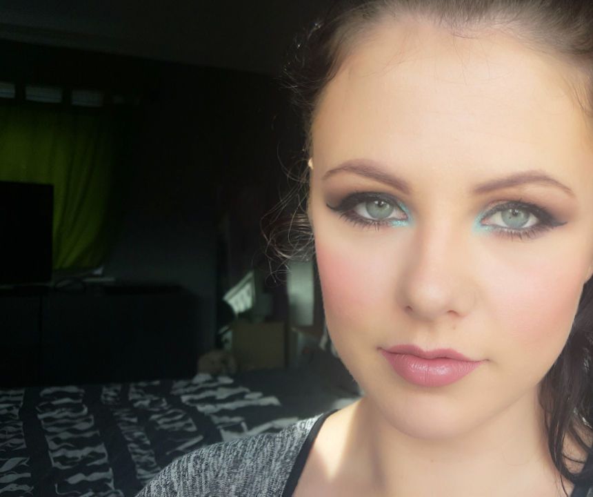 Soft & Neutral Fall Makeup Look