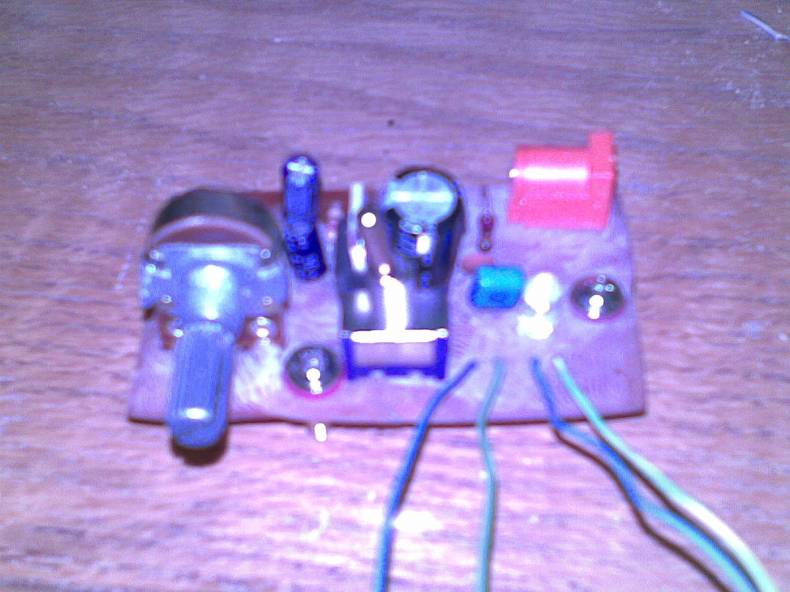 Desktop Voltage Regulator/Power Supply