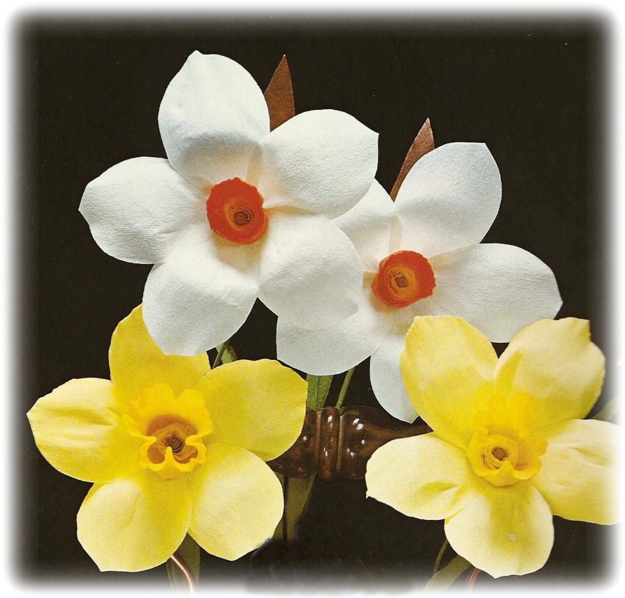 How to Make Paper Daffodils and Narcissi!