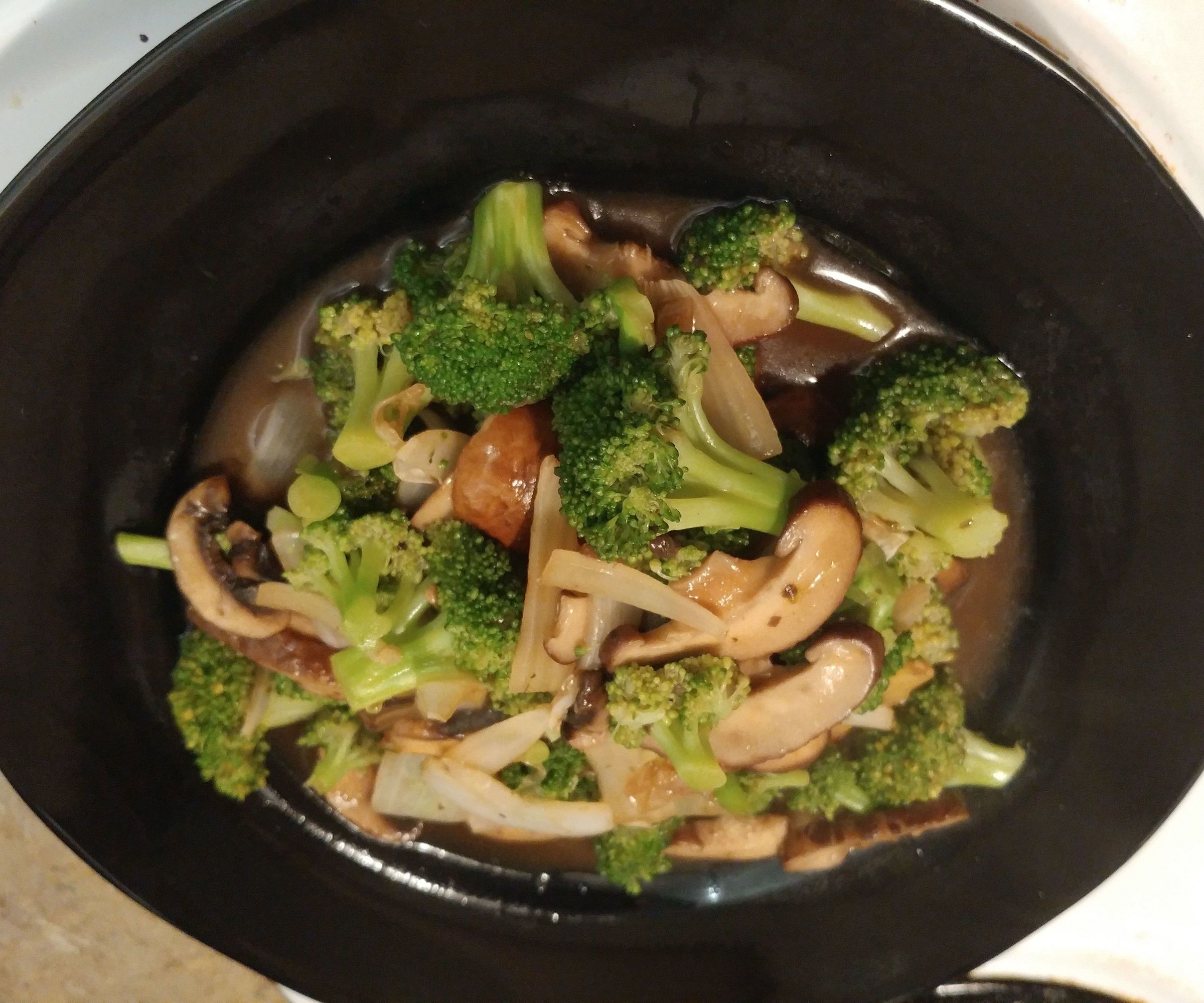 Super Healthy Broccoli and Mushrooms Stir Fry
