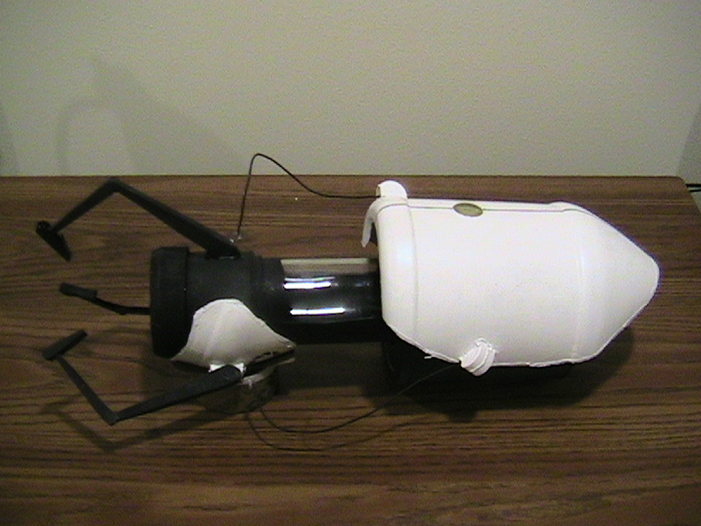 Aperture Science Handheld Portal Device (Portal Gun)