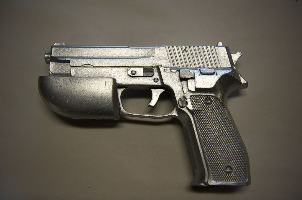 Battlestar Galactica - Sidearm Replica