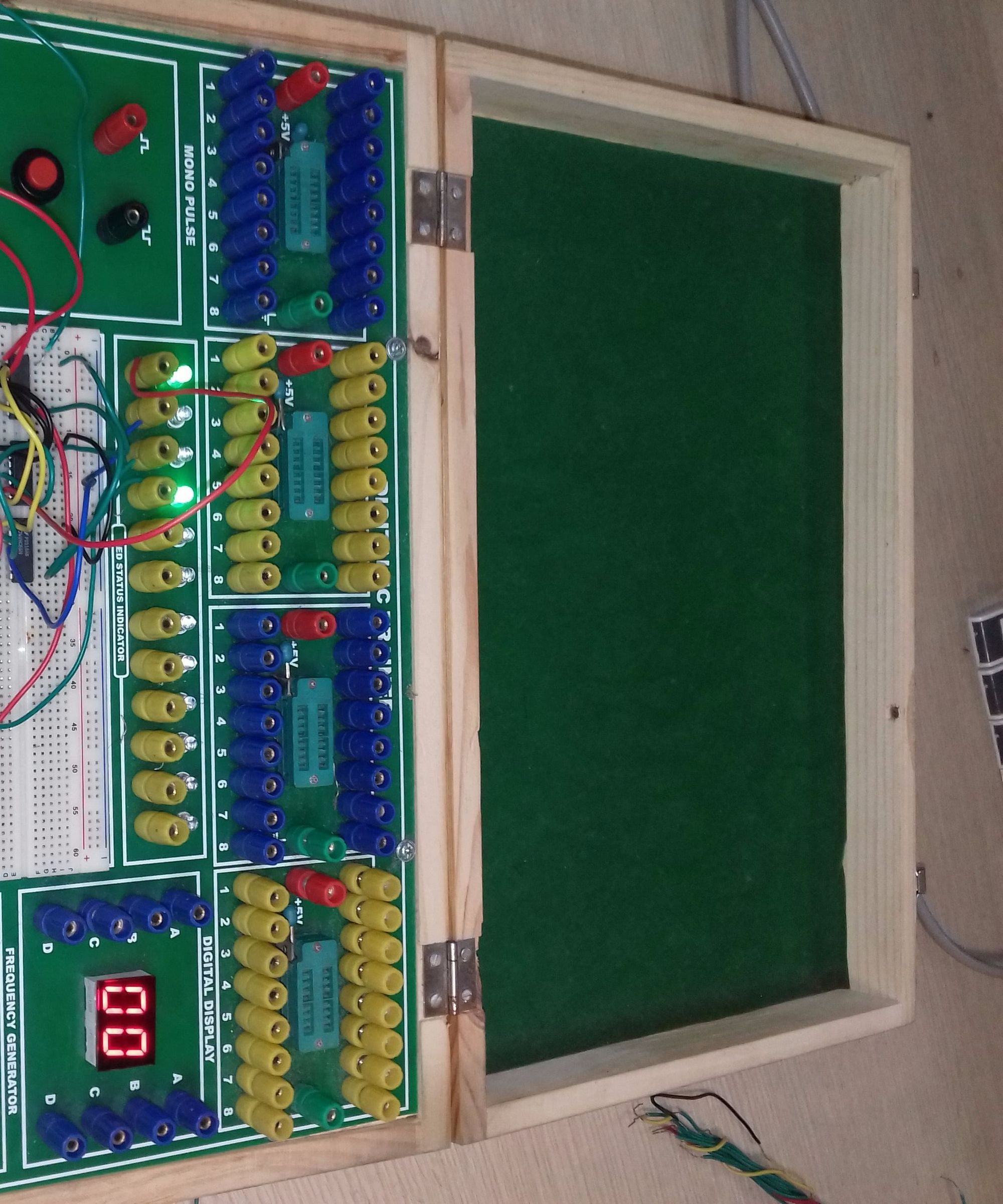 BINARY CODE CONVERTER USING 9S COMPLEMENT