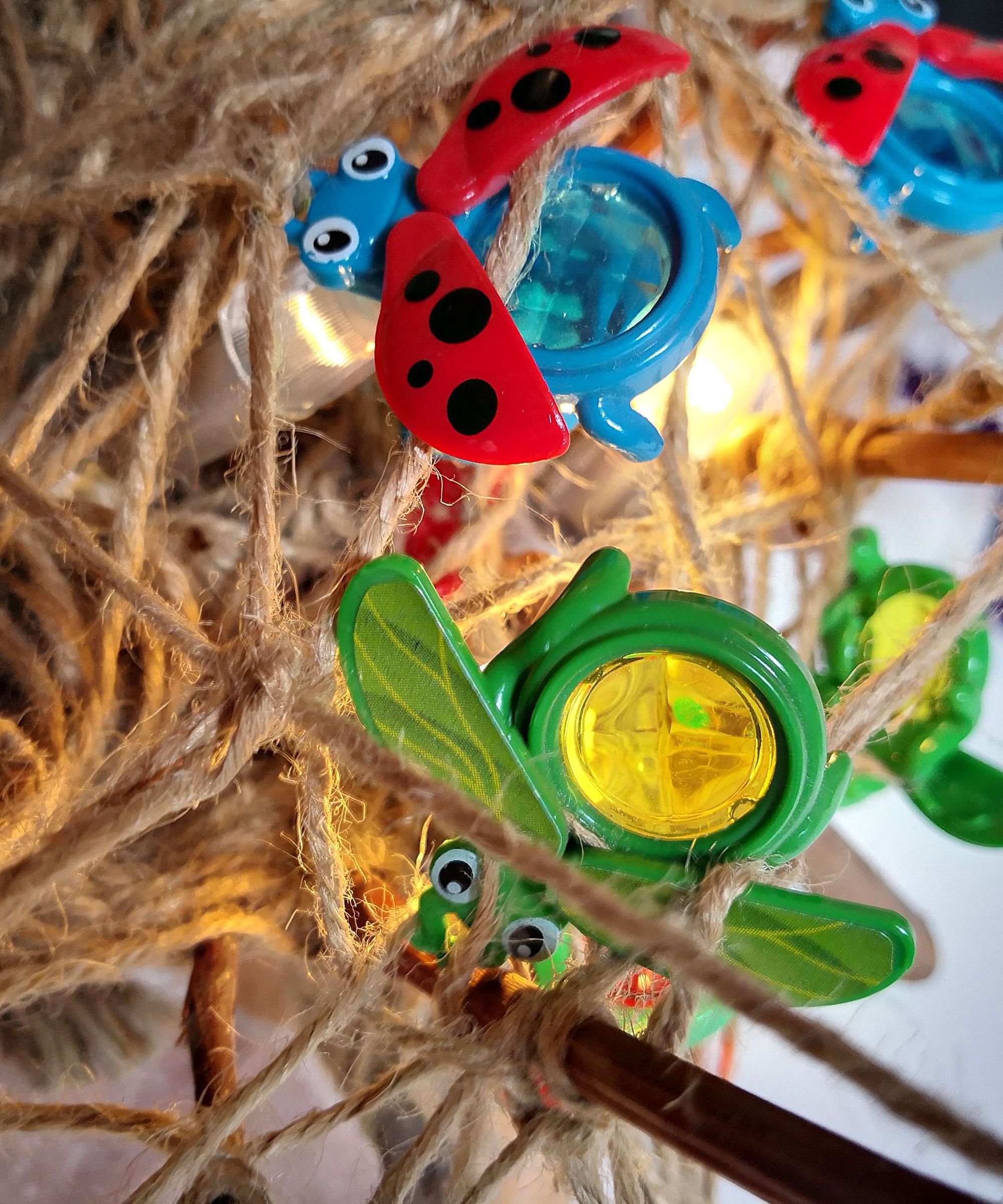 Light Sensor Lamp With ATtiny85, 12V LEDs and L7805 Voltage Regulators